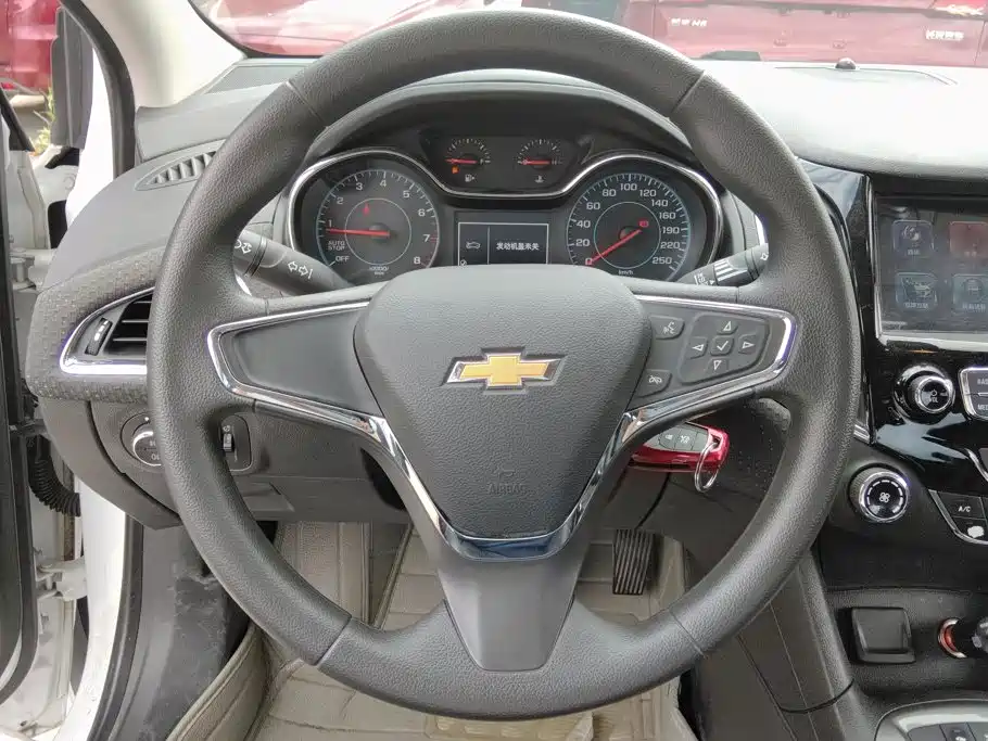 Chevrolet Cruze 2016 — фото 15