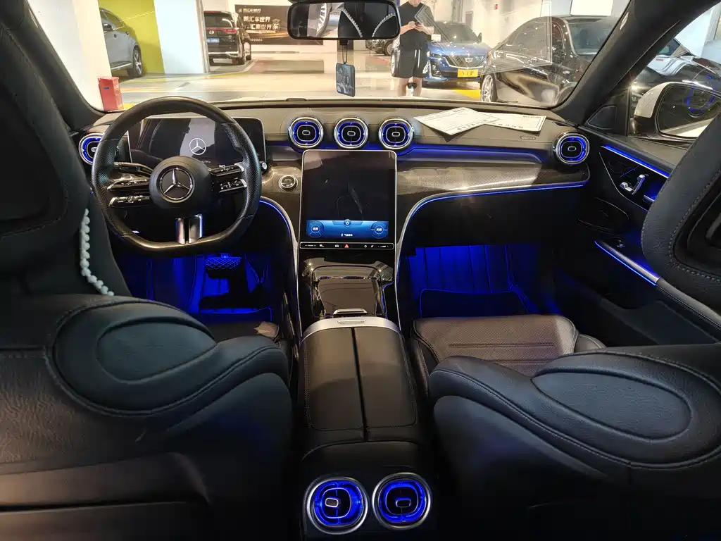 Mercedes-Benz C-Class 2021