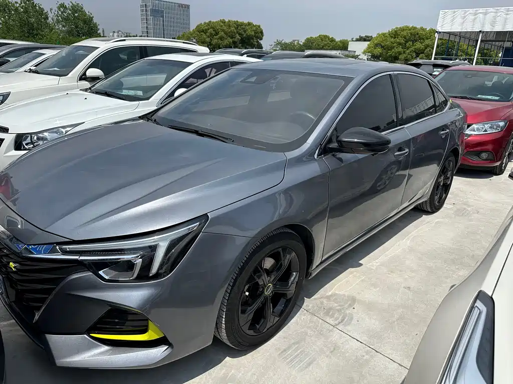 Roewe i6 MAX 2022 — фото 1