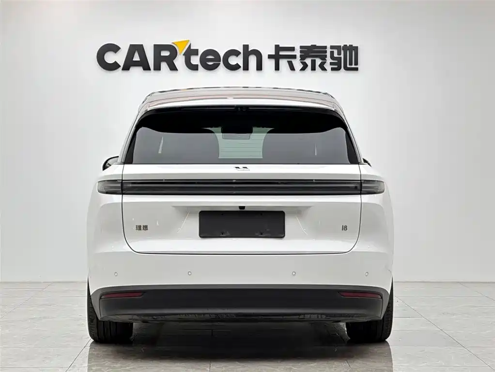 Li Auto i8 2025 — фото 4