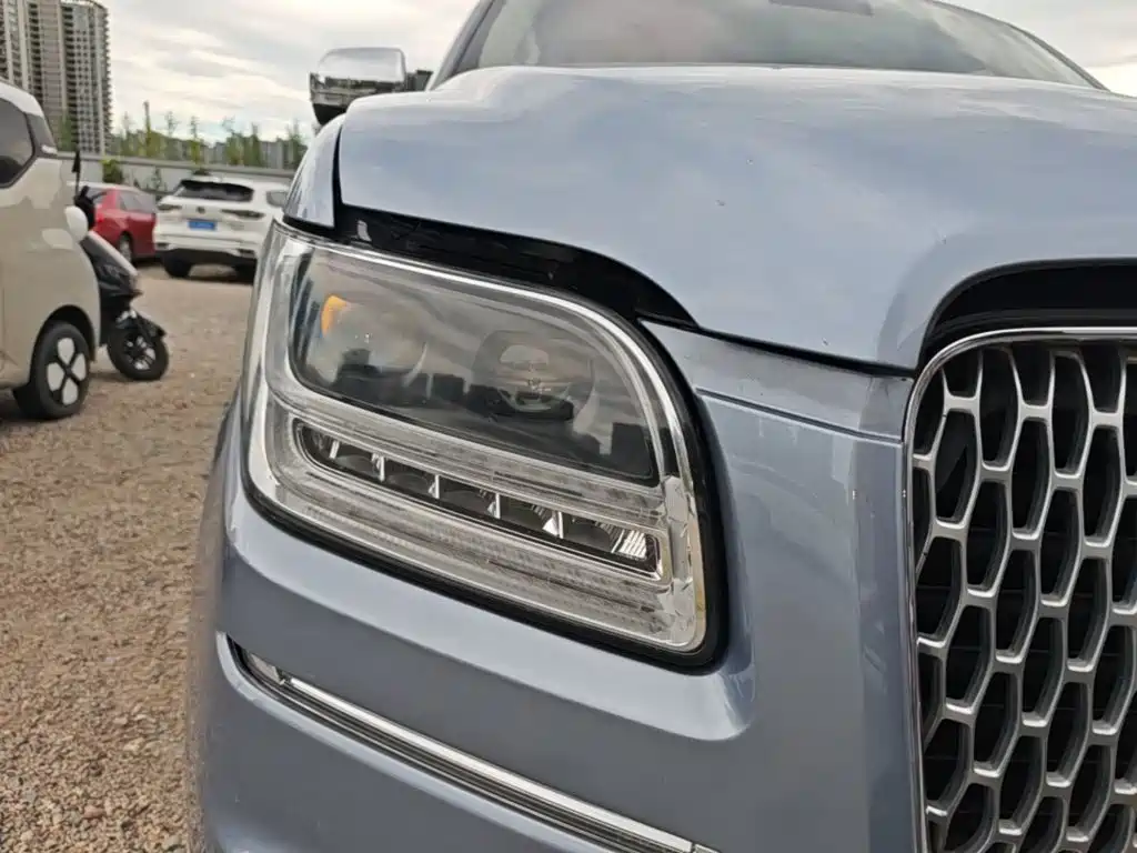 Lincoln Navigator 2019 — фото 13