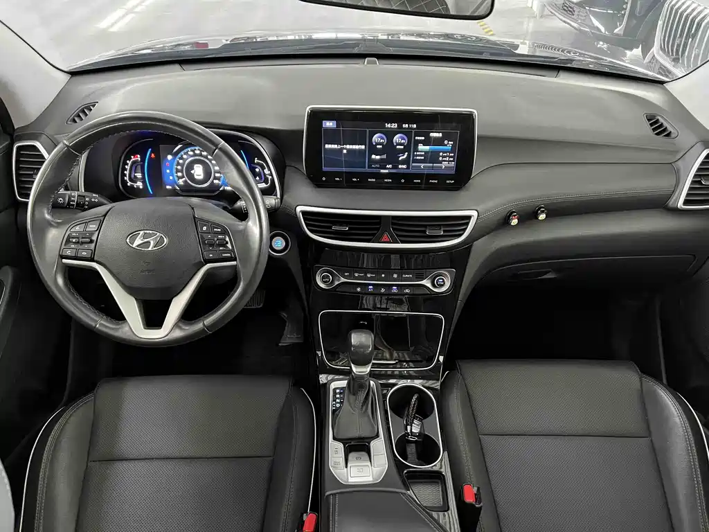 Hyundai Tucson 2019 — фото 18