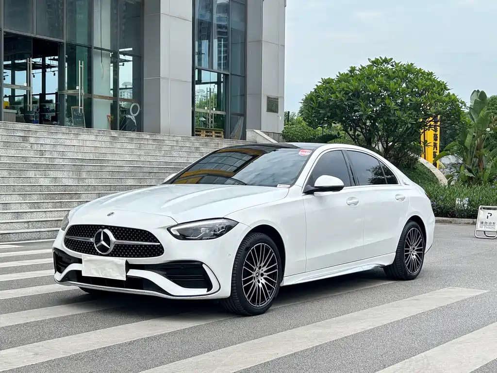 Mercedes-Benz C-Class 2023 — фото 1