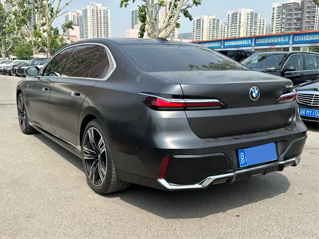 BMW 7 Series 2023 — фото 5