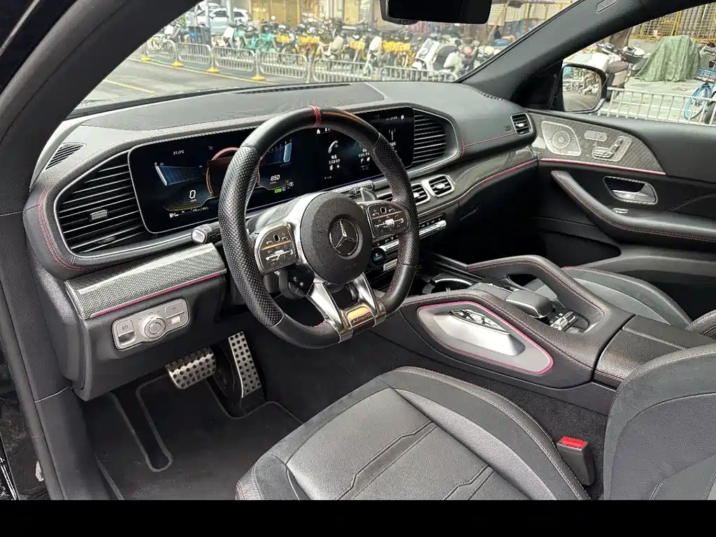 Mercedes-Benz GLE Coupe AMG 2023 — фото 4