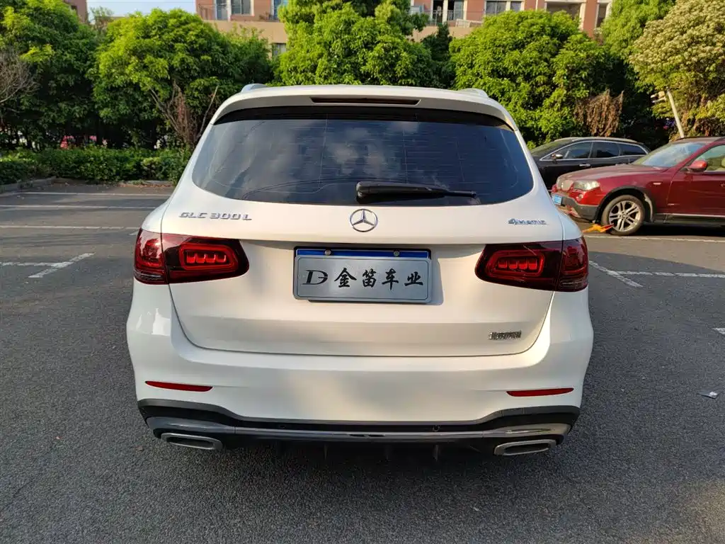 Mercedes-Benz GLC 2020 — фото 11