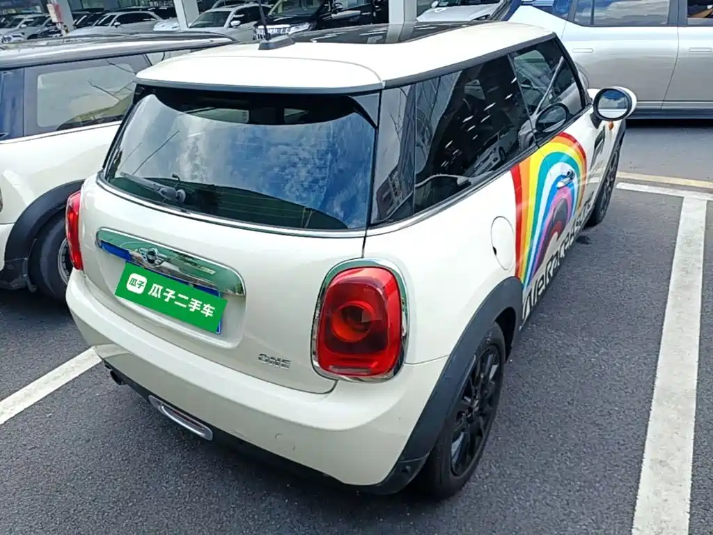 MINI MINI 2015