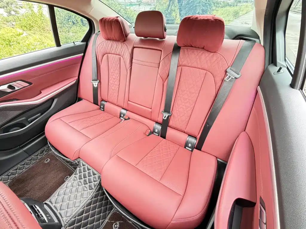 BMW 3 Series 2022 — фото 14