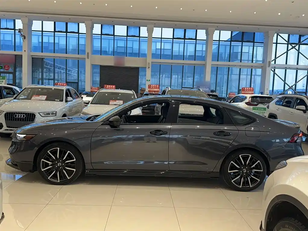 Honda Accord 2023 — фото 14