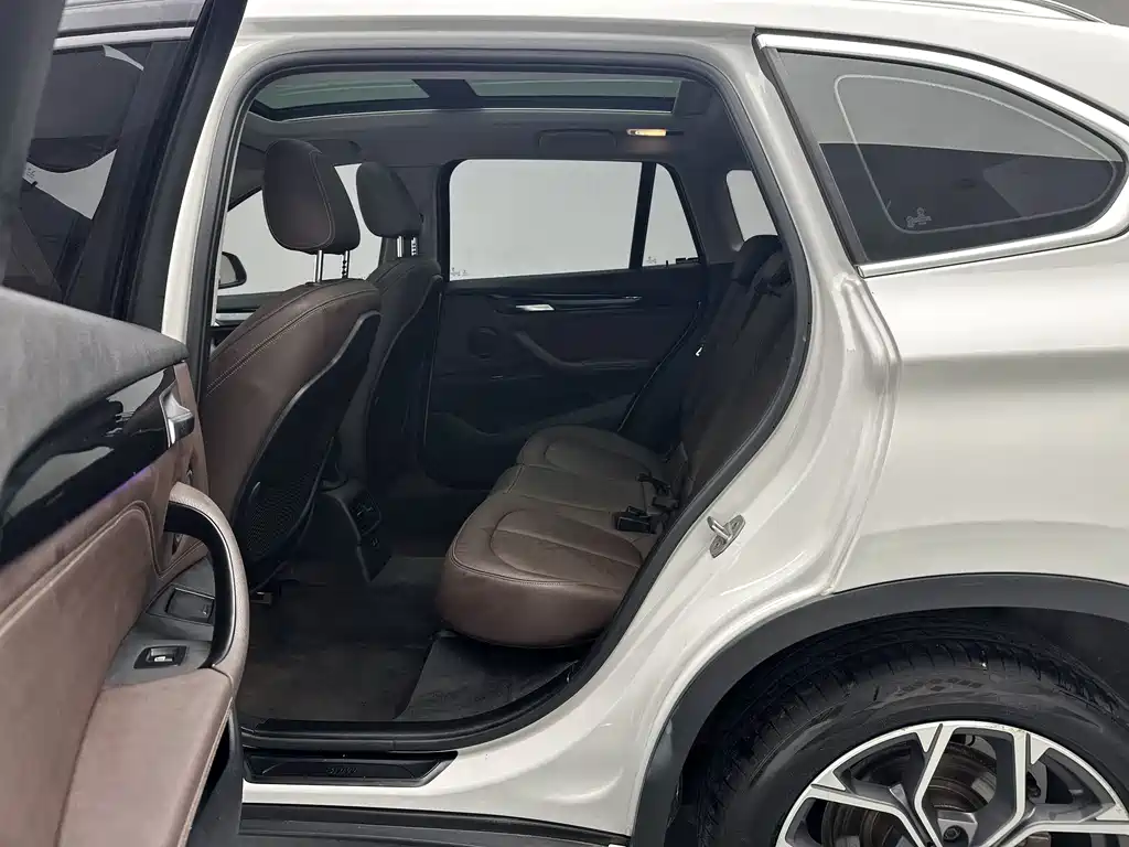 BMW X1 2020 — фото 11