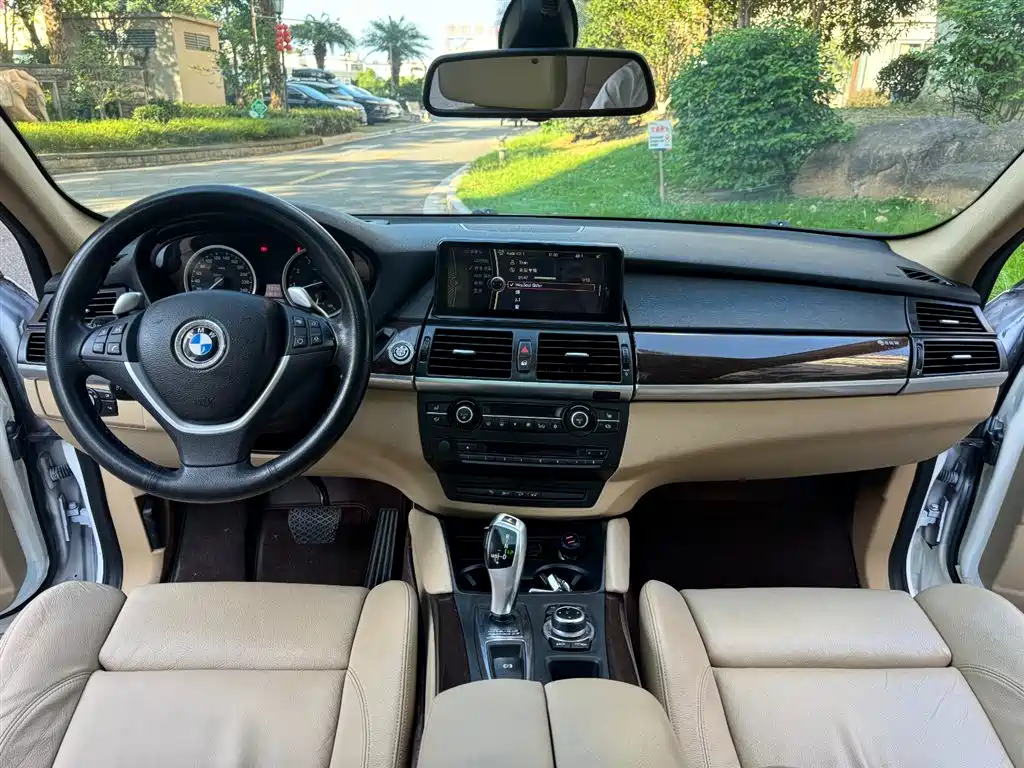 BMW X6 2011 — фото 14