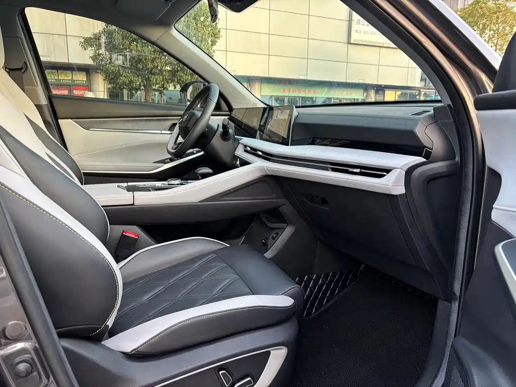 Changan CS75 PLUS 2024 — фото 10