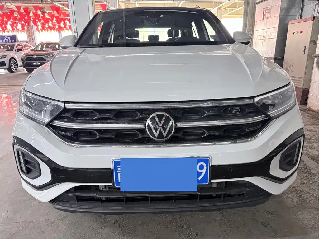 Volkswagen T-Roc 2023 — фото 2