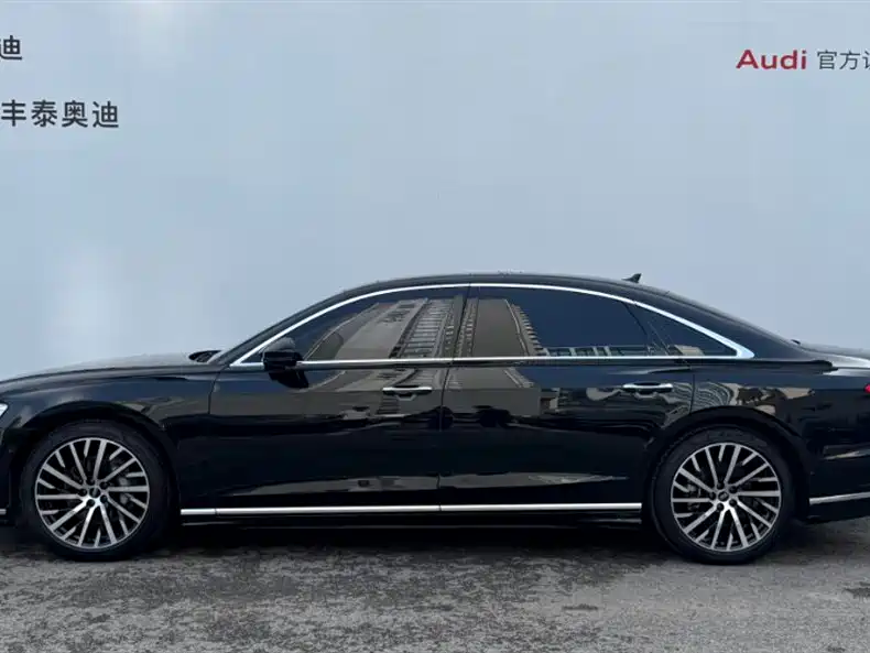 Audi A8 2023 — фото 3