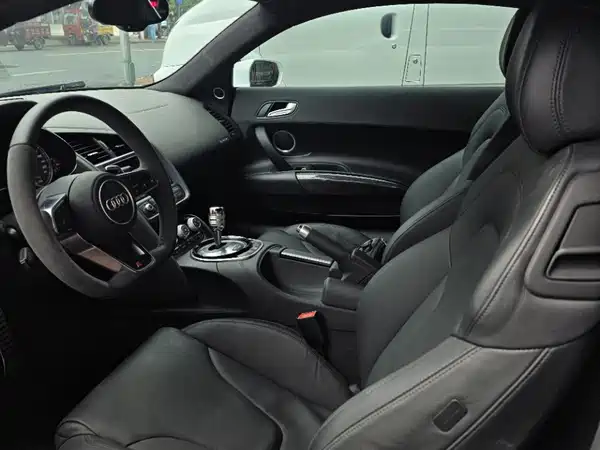 Audi R8 2015
