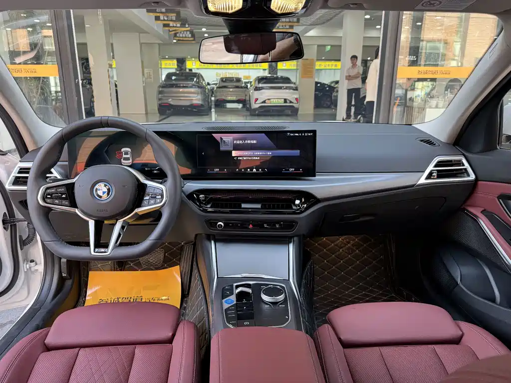 BMW i3 2026 — фото 10