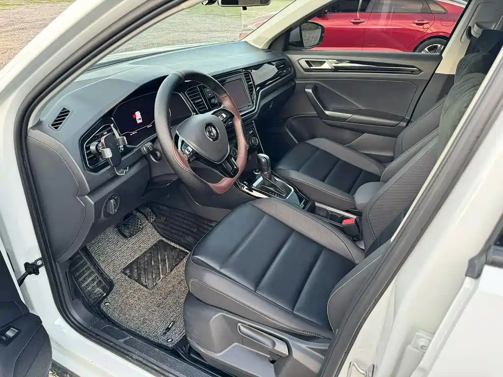 Volkswagen T-Roc 2020 — фото 4