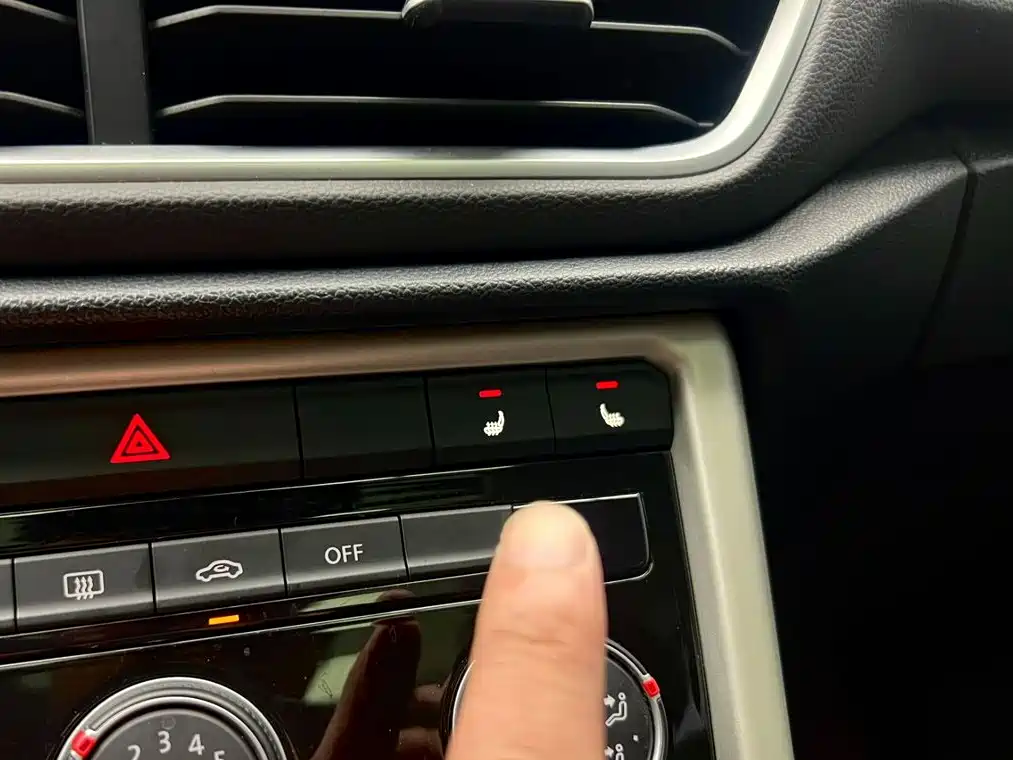 Volkswagen T-Roc 2023 — фото 20