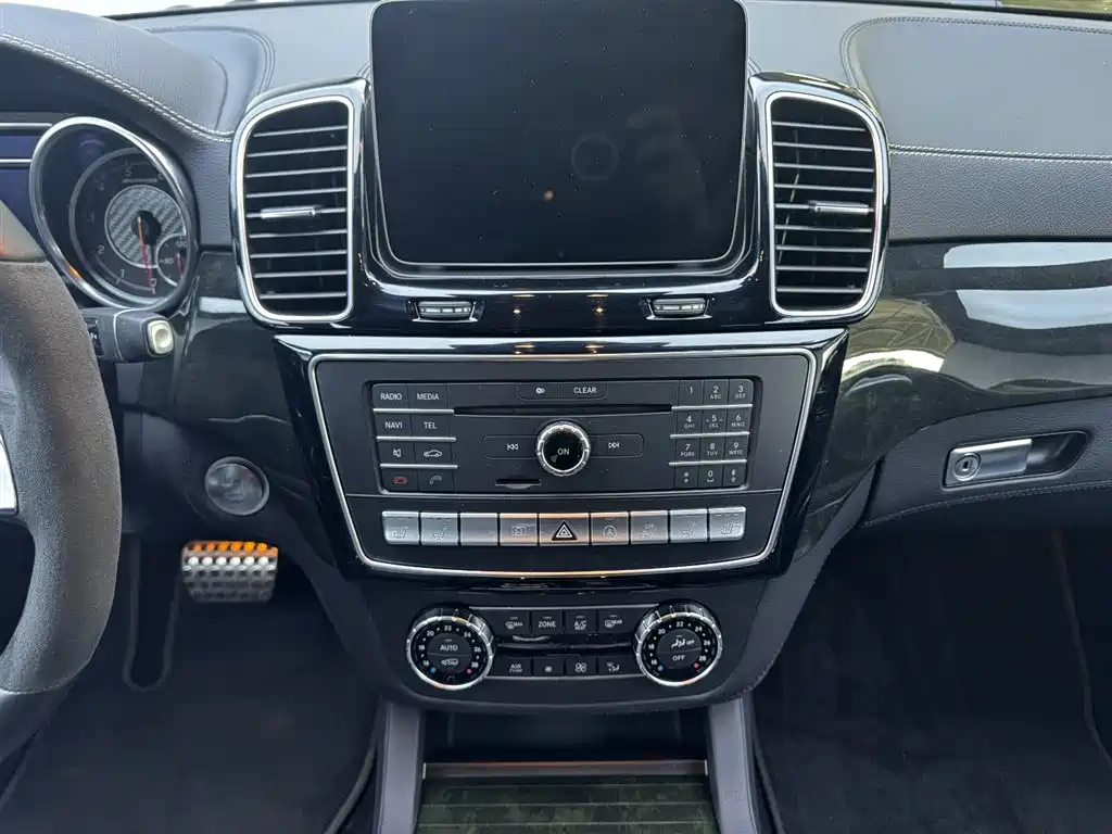 Mercedes-Benz GLS AMG 2019 — фото 14