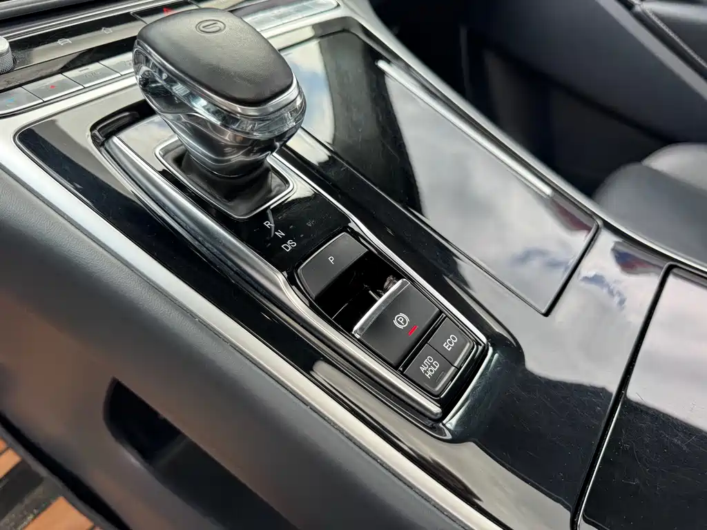 GAC Motor Trumpchi M8 2021 — фото 23
