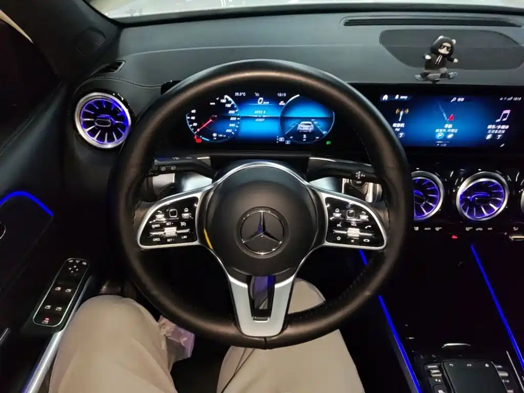 Mercedes-Benz GLB 2022 — фото 11