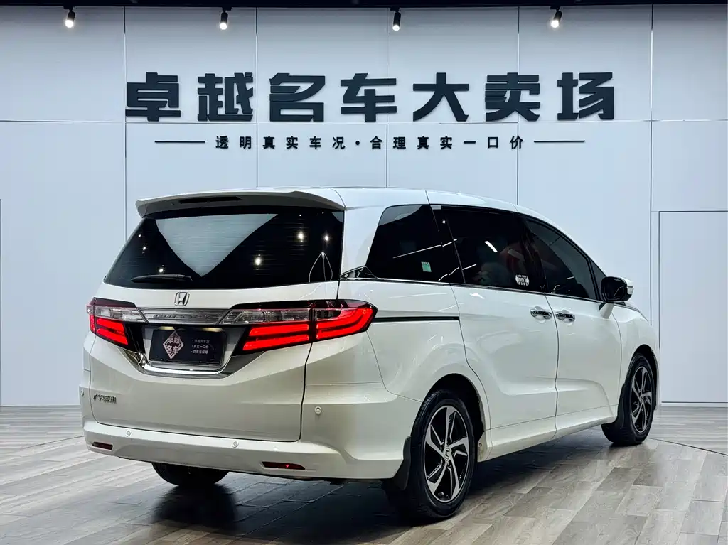 Honda Odyssey 2018 — фото 7