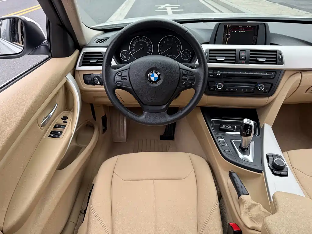 BMW 3 Series 2015 — фото 13
