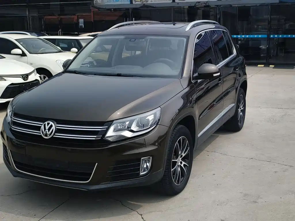 Volkswagen Tiguan 2016 — фото 1