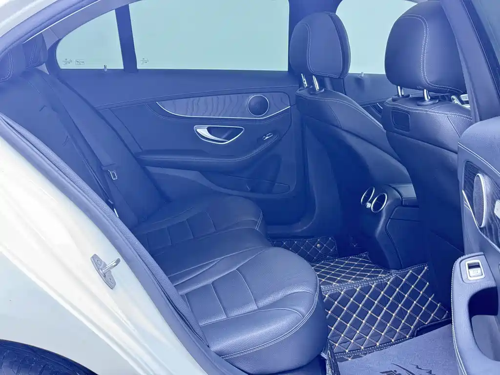 Mercedes-Benz C-Class 2017 — фото 12