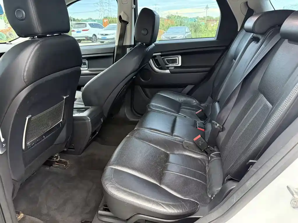 Land Rover Discovery Sport 2015
