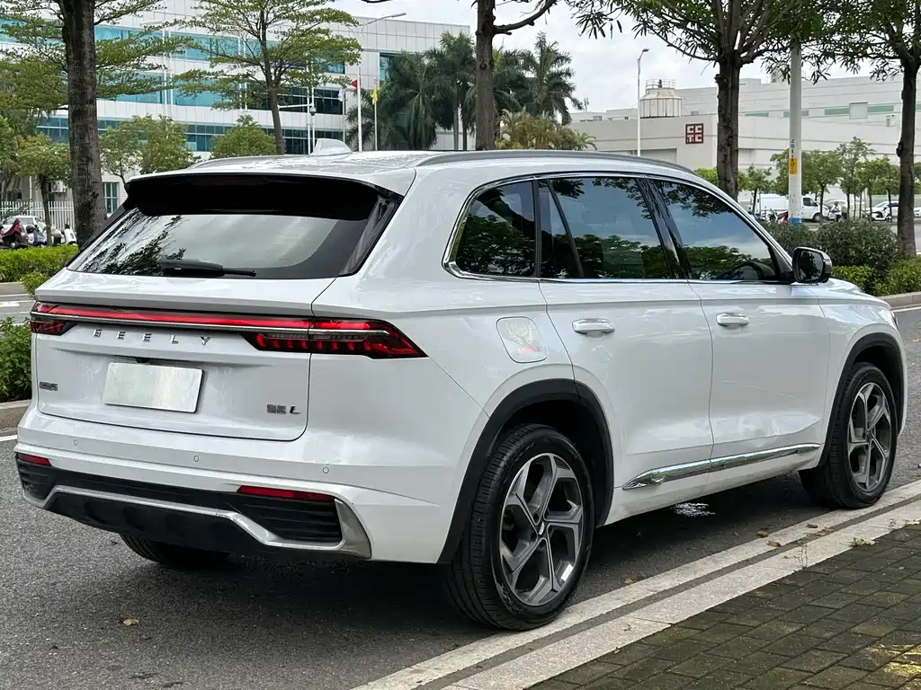 Geely Xingyue L 2024 — фото 15