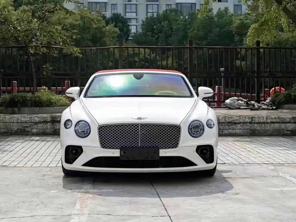 Bentley Continental 2020 — фото 2