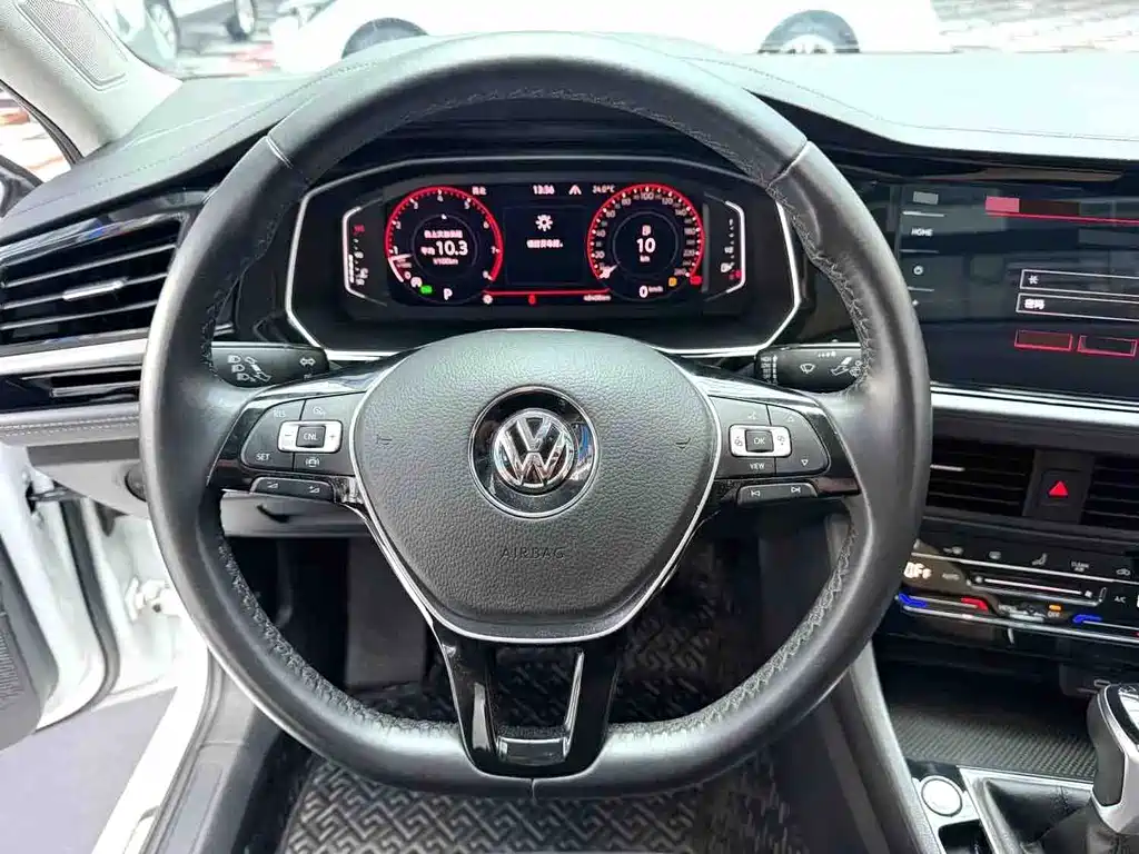 Volkswagen Sagitar 2022 — фото 10