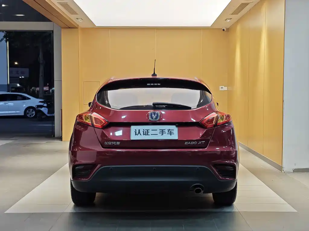 Changan Eado XT 2015 — фото 28