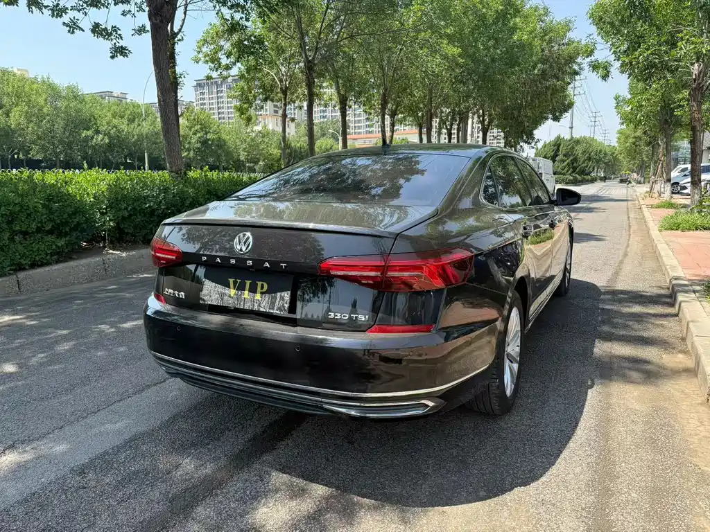 Volkswagen Passat 2019 — фото 9