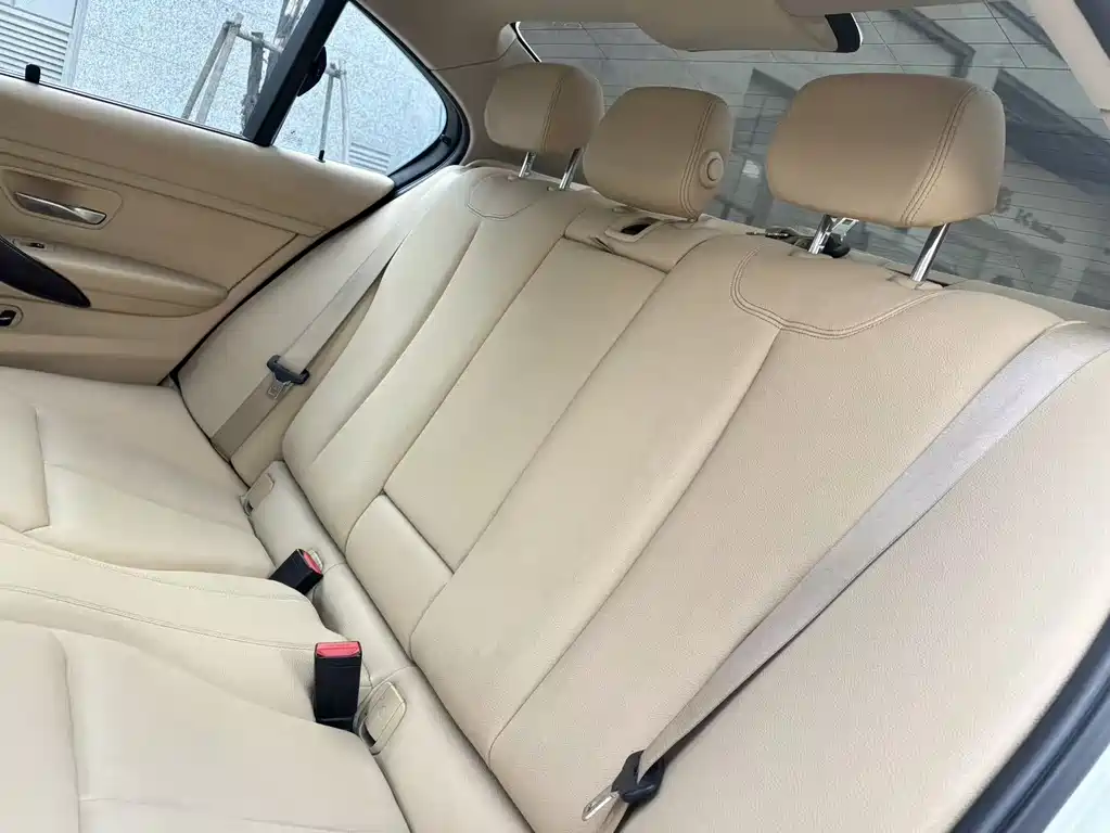 BMW 3 Series 2013 — фото 23