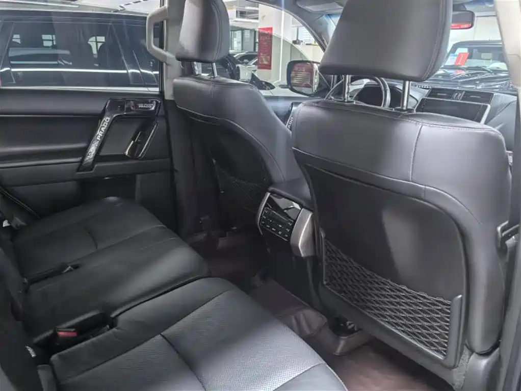 Toyota Prado 2019 — фото 4