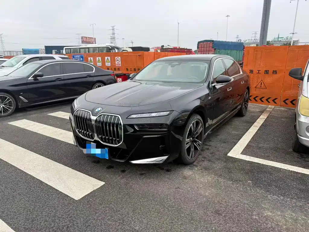 BMW 7 Series 2024