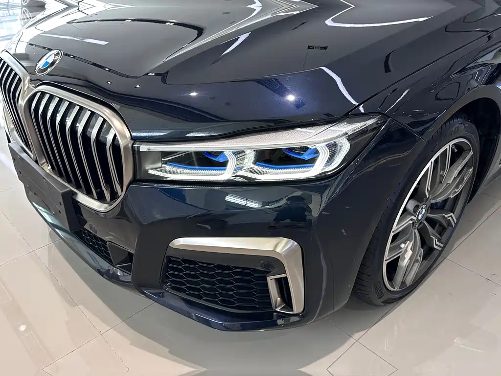 BMW 7 Series 2021 — фото 14