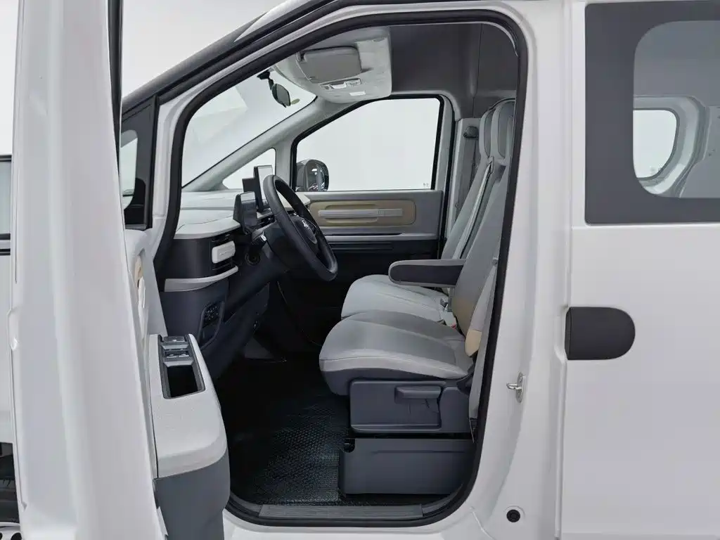Maxus Dana V1L 2026 — фото 10