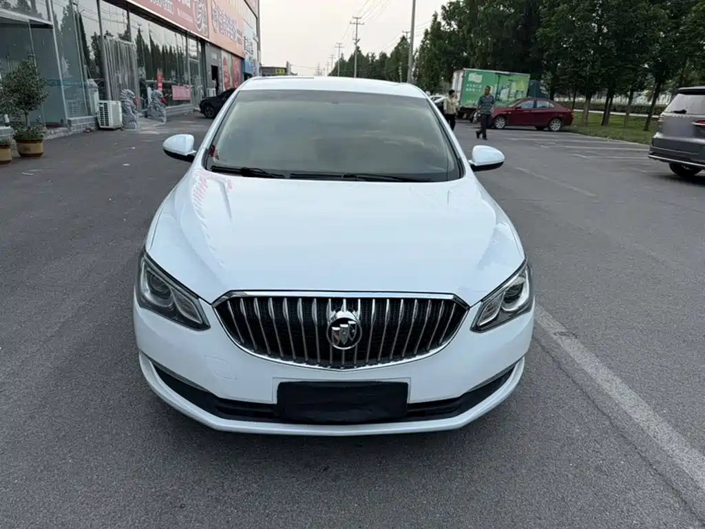 Buick Excelle 2015 — фото 25