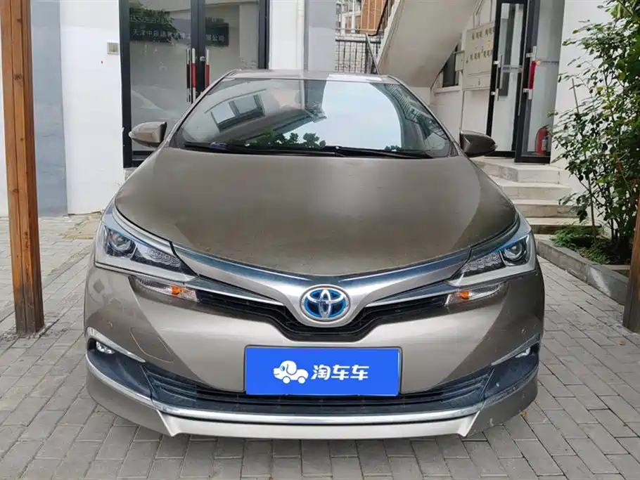 Toyota Corolla 2016 — фото 2