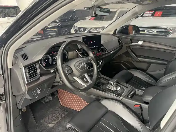 Audi Q5L 2022