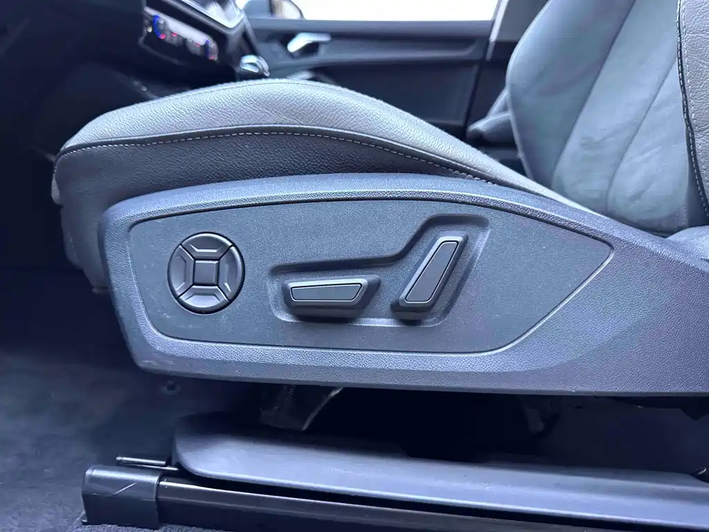 Audi Q3 2022 — фото 17