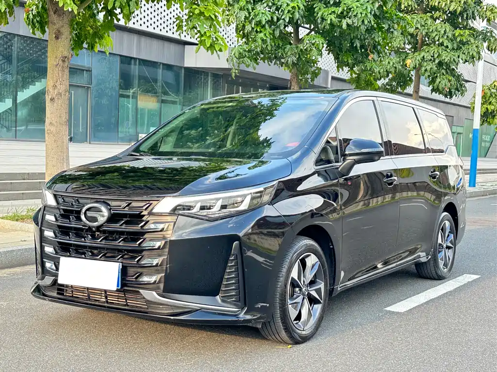 GAC Trumpchi M6 2022 — фото 1