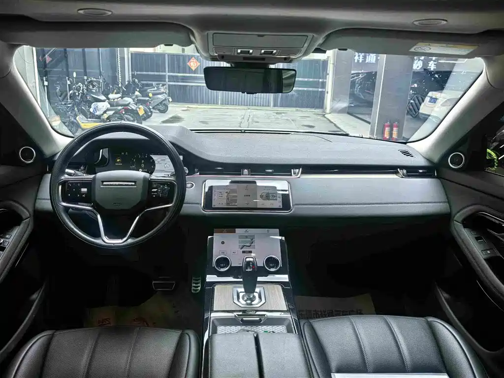 Land Rover Range Rover Evoque 2022 — фото 15