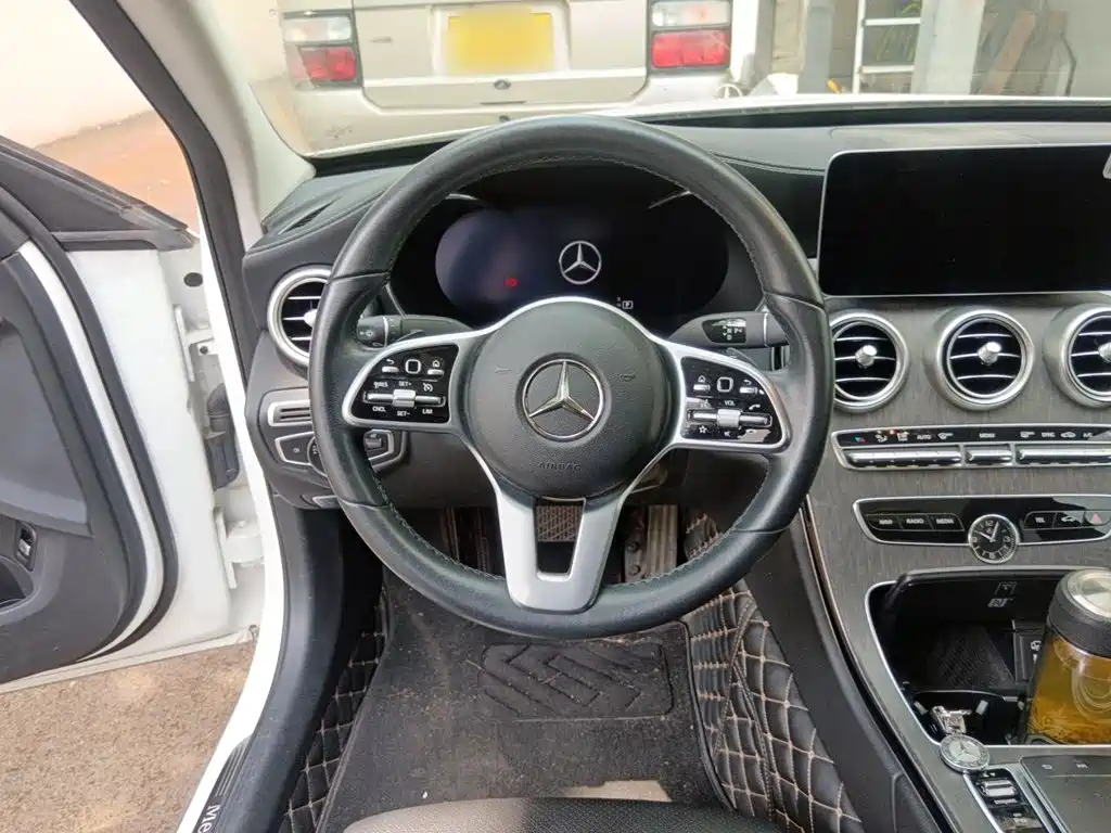 Mercedes-Benz C-Class 2021