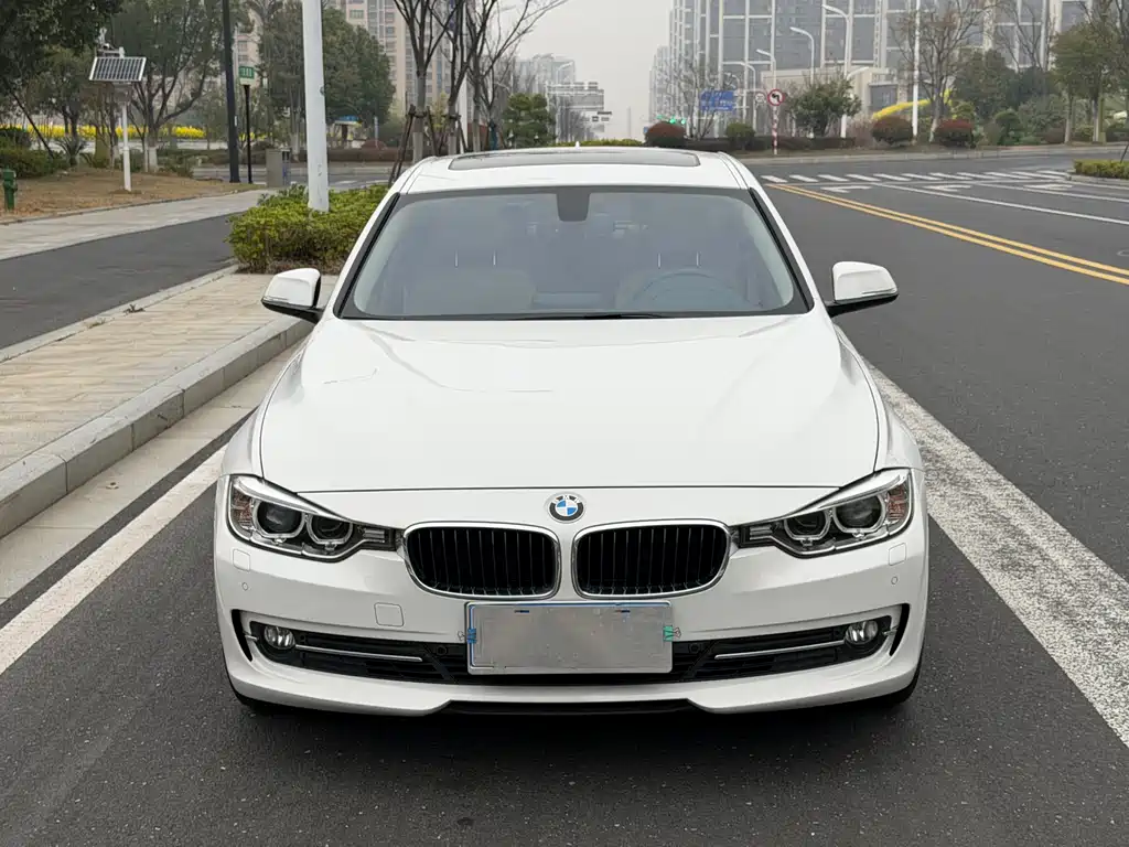 BMW 3 Series 2015 — фото 2