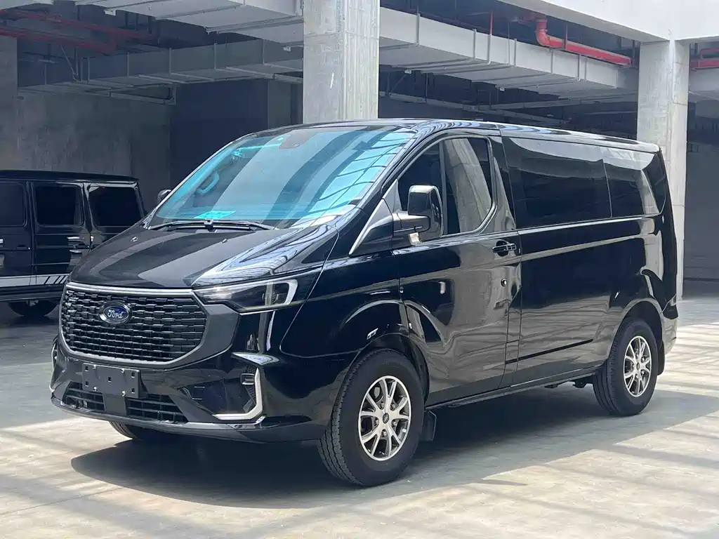 Ford Transit 2024 — фото 1