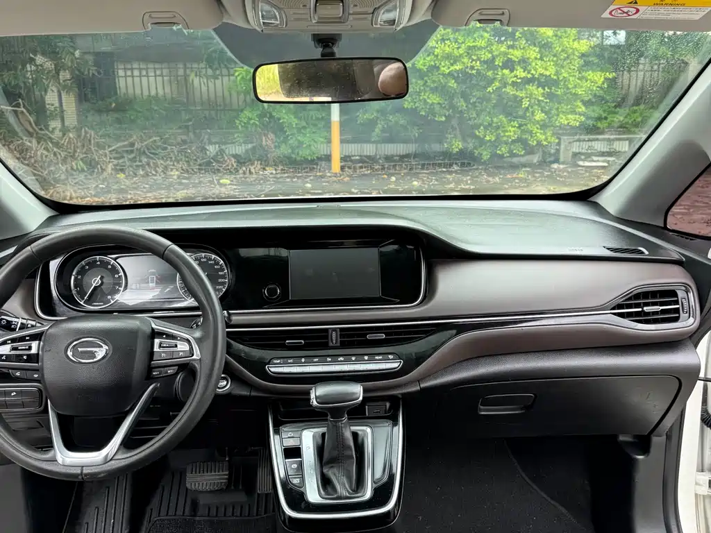 GAC Motor Trumpchi M6 2020 — фото 8
